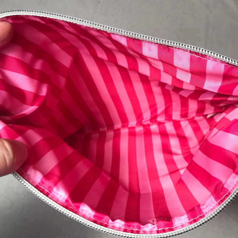 Victoria’s Secret Clutch/Makeup Bag - Picture 5 of 8
